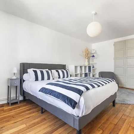 Ecarlate, Very 2 Bedroom 2 Bathroom *
